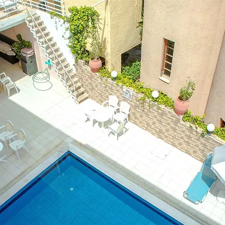Hotel Cloud9 Shisha & Cocktail Bar - Adults Only 2*
